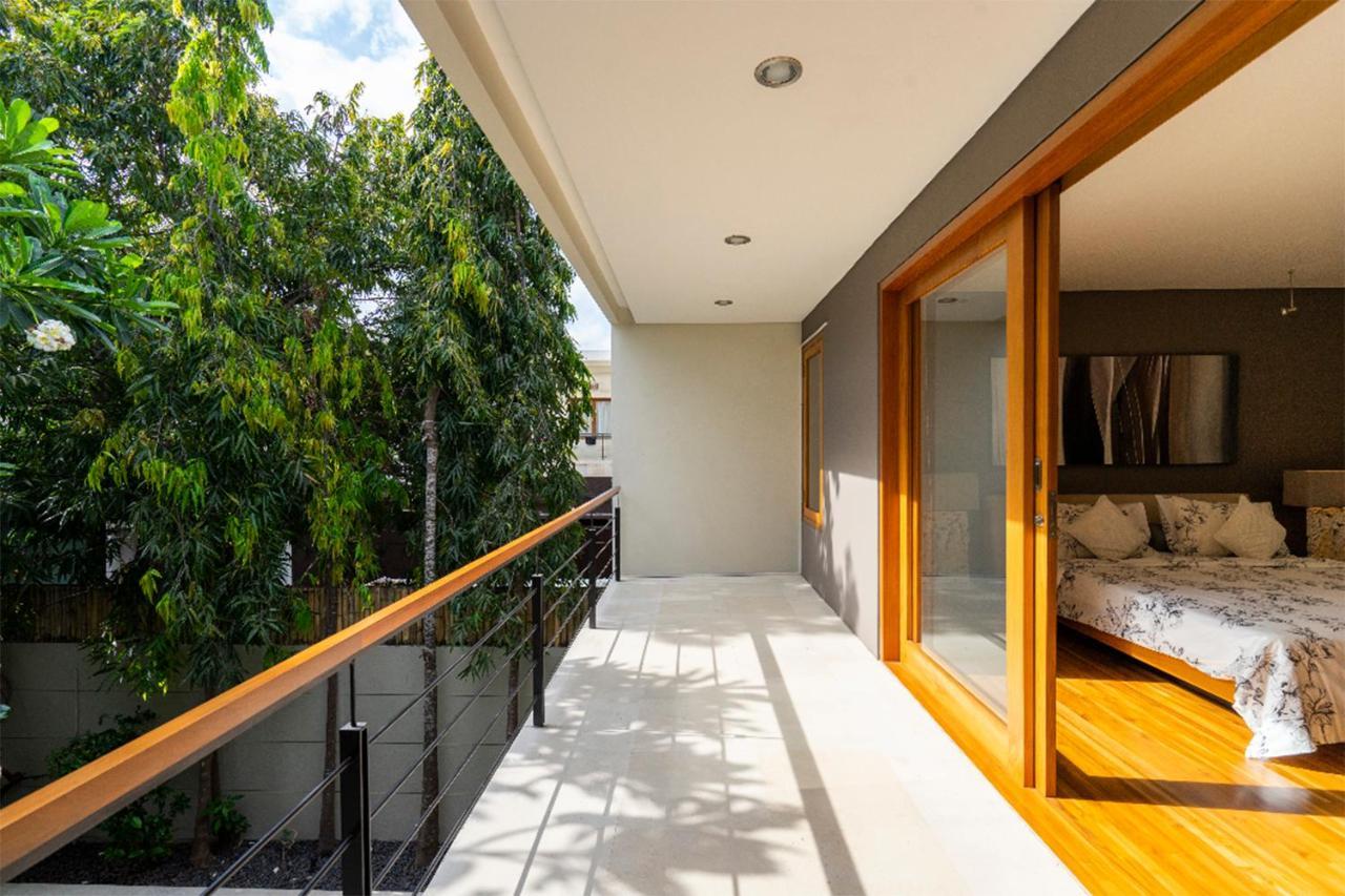 Villa Athena เซมินยัค ภายนอก รูปภาพ